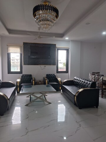 Team Area in 3 BHK Builder Floor at Ansal Sushant Lok I, Sector 43 – for Rent