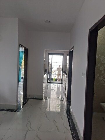 Building Lobby in 3 BHK Builder Floor at Ansal Sushant Lok I, Sector 43 – for Rent