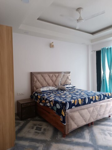 Bedroom in 3 BHK Builder Floor at Ansal Sushant Lok I, Sector 43 – for Rent