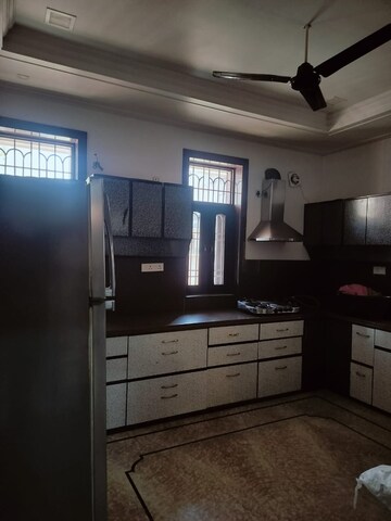 Living Room in 3 BHK Apartment at Bajaj Nagar – for Rent