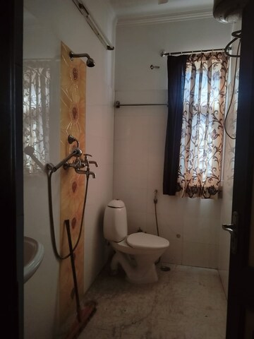 Attached Bathroom in 3 BHK Apartment at Bajaj Nagar – for Rent