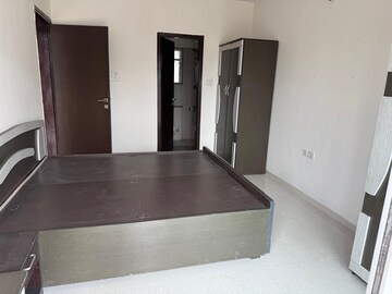 Room in 3 BHK Apartment at Rohan Mithila, Viman Nagar – for Rent