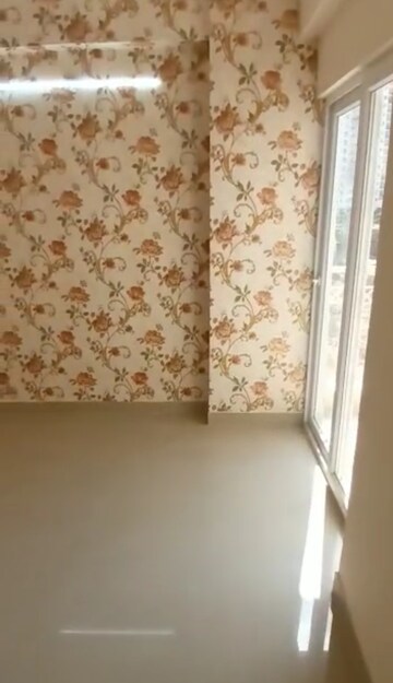 Room in 2 BHK Apartment at VIctoryone Amara, Sector 16 Greater Noida – for Sale