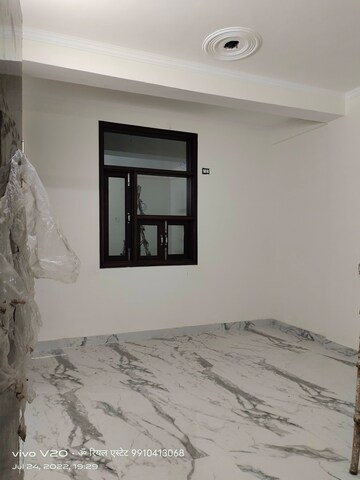 Master Bedroom in 1 BHK Builder Floor at Palm Residency Chhatarpur, Chattarpur – for Rent