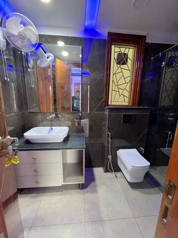 Team Area in 3 BHK Builder Floor at Today Blossoms II, Sector 51 – for Rent
