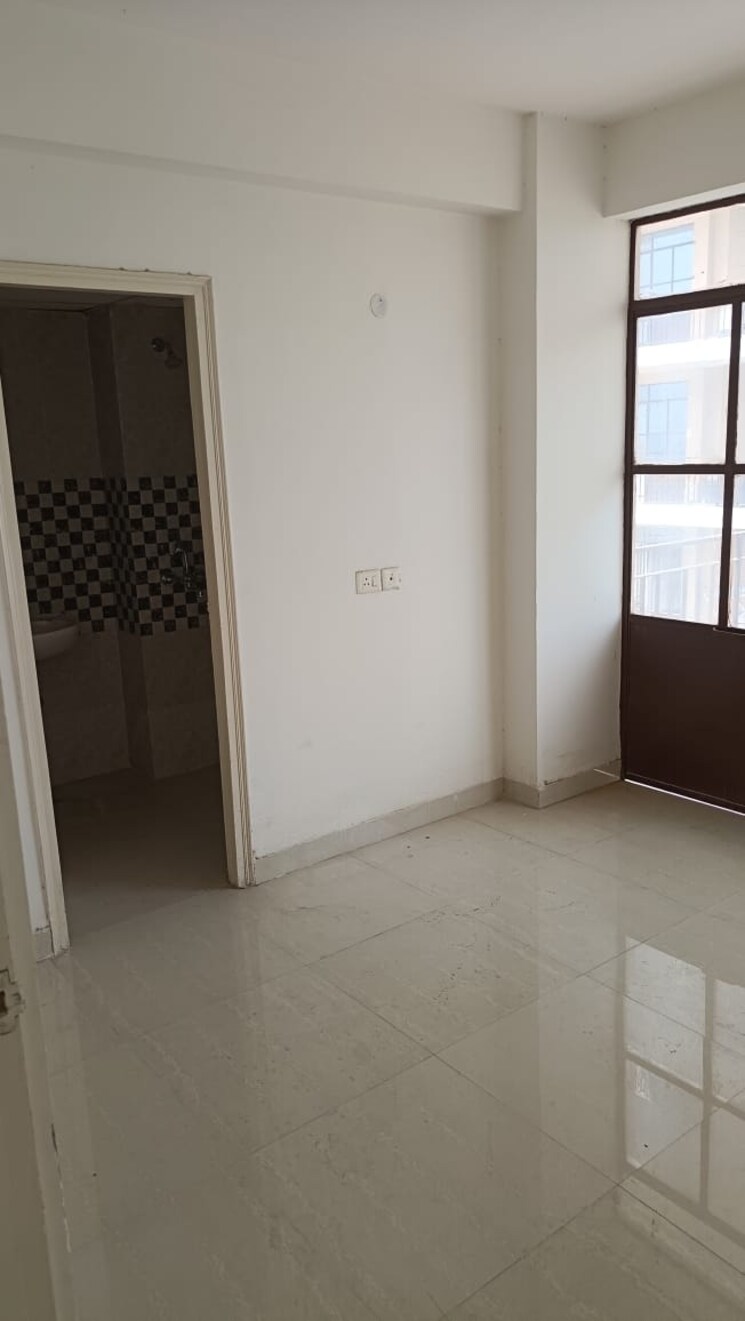 Room, signature-global-synera 2 Bedroom 598 Sq.Ft. Apartment In Sector 81 Gurgaon 8057525