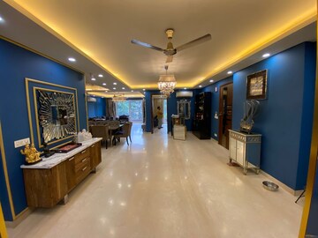 Living Room in 3 BHK Builder Floor at Uppal Southend, Sector 49 – for Rent