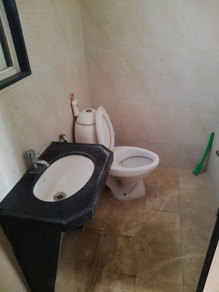 Bathroom, dynamic-oasis 2 Bedroom 1120 Sq.Ft. Apartment In Undri Pune 8057538