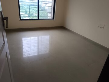 Room in 2 BHK Apartment at Kumar Kruti, Kalyani Nagar – for Rent