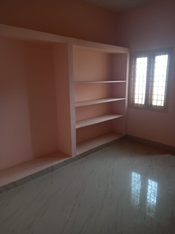 Room in 2 BHK Apartment at Phool Bagh – for Sale
