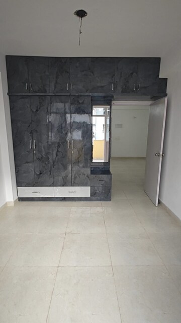 Room in 3 BHK Apartment at Sarvome Shree Homes, Sector 45 – for Rent