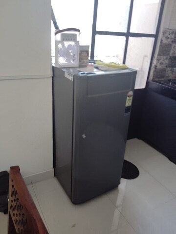 Furnished Amenities in 3 BHK Apartment at Signature Global Synera, Sector 81 – for Sale