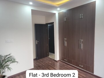 Building Lobby in 3 BHK Apartment at Signature Global Synera, Sector 81 – for Sale