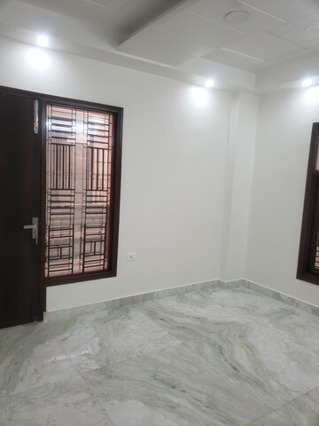 2 BHK Builder Floor For Rent in Virender Nagar Delhi  8057575