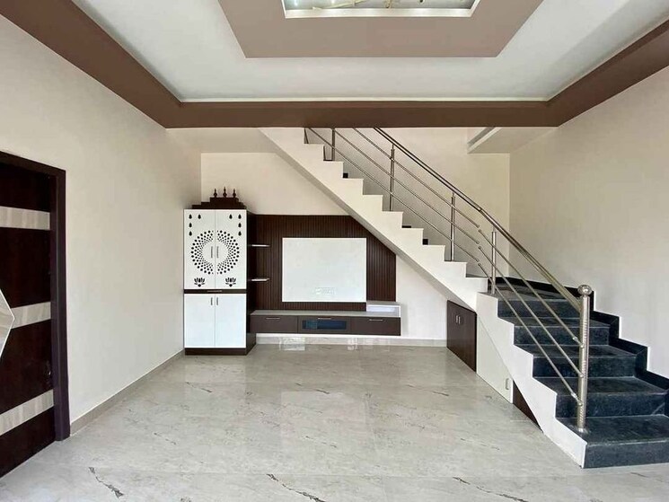 undefined, museum road 3 Bedroom 1500 Sq.Ft. Villa In Museum Road Bangalore 8057586