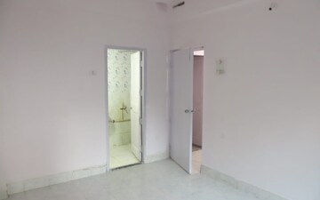 1 BHK Apartment For Rent in Riddhi Garden, Malad East