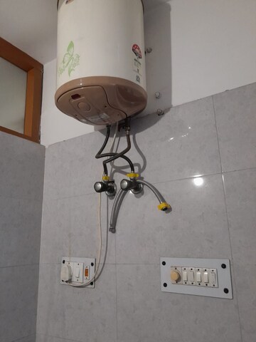 Bathroom in 3 BHK Villa at Sector 46 – for Rent