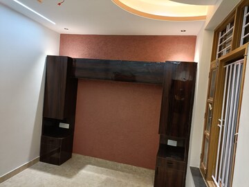 Furnished Amenities in 3 BHK Builder Floor at Pithuwala Kalan – for Rent