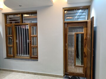 Room in 3 BHK Builder Floor at Pithuwala Kalan – for Rent