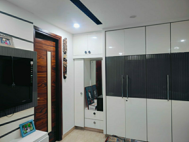 2 BHK Builder Floor For Sale in Rahul Mishra 