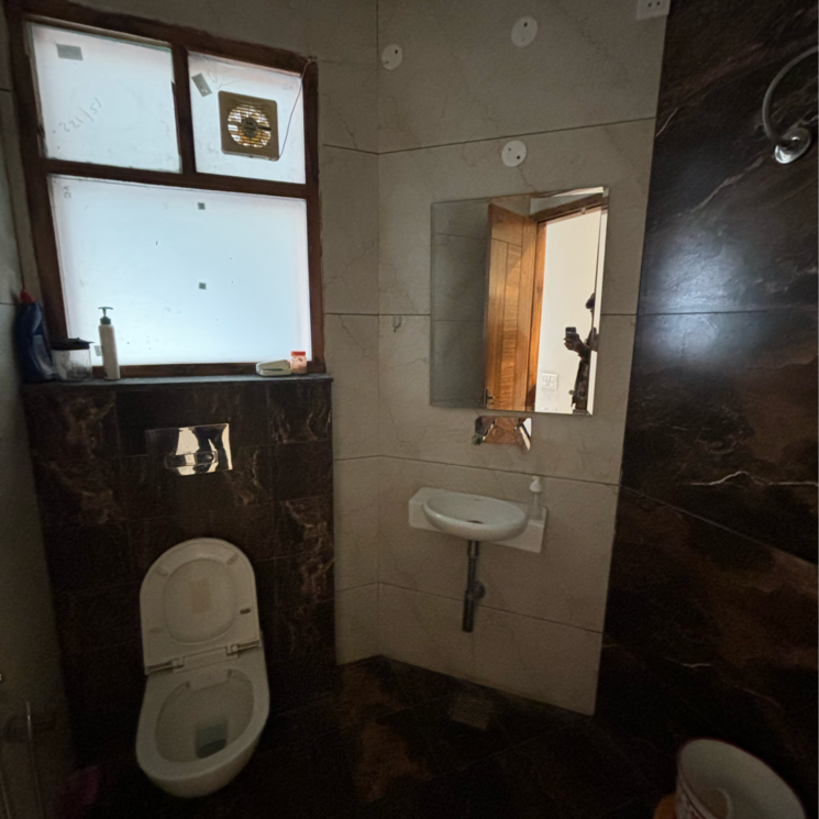 Attached Bathroom, sector 21 4 Bedroom 2800 Sq.Ft. Independent House In Sector 21 Panchkula 8057672