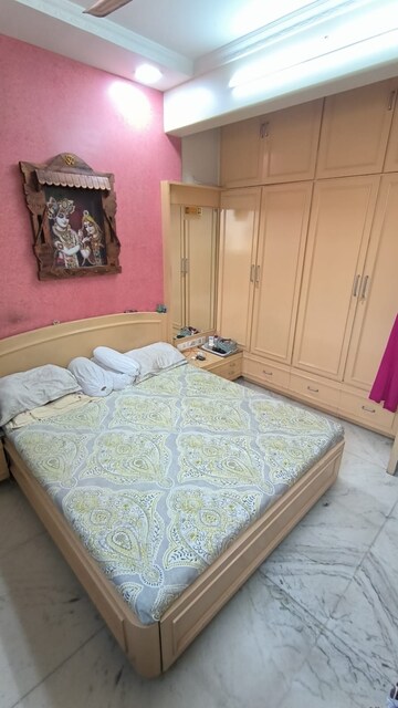 Bedroom in 2.5 BHK Apartment at Thane West – for Sale