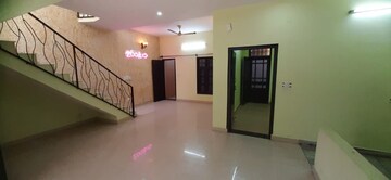 Room in 2 BHK Builder Floor at Gms Road – for Rent