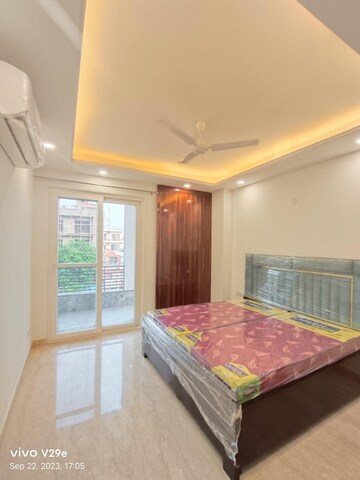 Bedroom in 4 BHK Builder Floor at Ardee City, Sector 52 – for Rent
