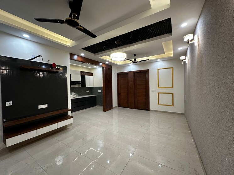 Kitchen, niti khand i 6+ Bedroom 336 Sq.Mt. Independent House In Niti Khand I Ghaziabad 8057690
