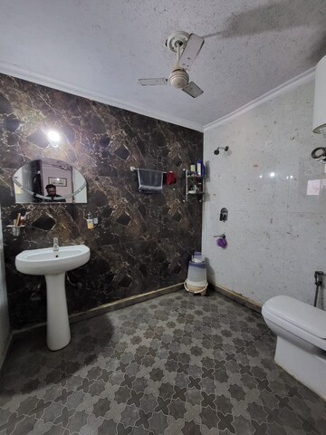 Kitchen in 4 BHK Builder Floor at Green Fields Colony – for Sale
