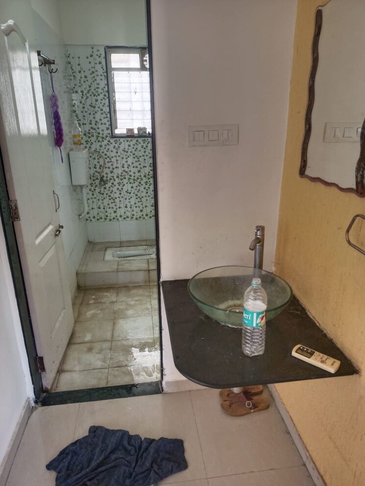 Attached Bathroom, vishwa-vinayak-florencia-apartment 2 Bedroom 800 Sq.Ft. Apartment In Wakad Pune 8057763