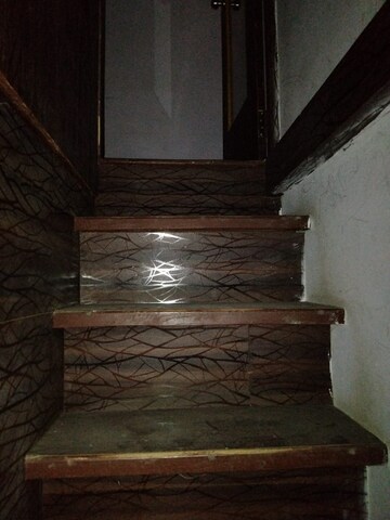 Room in  Office Space at Haware Fantasia, Sector 28 – for Rent