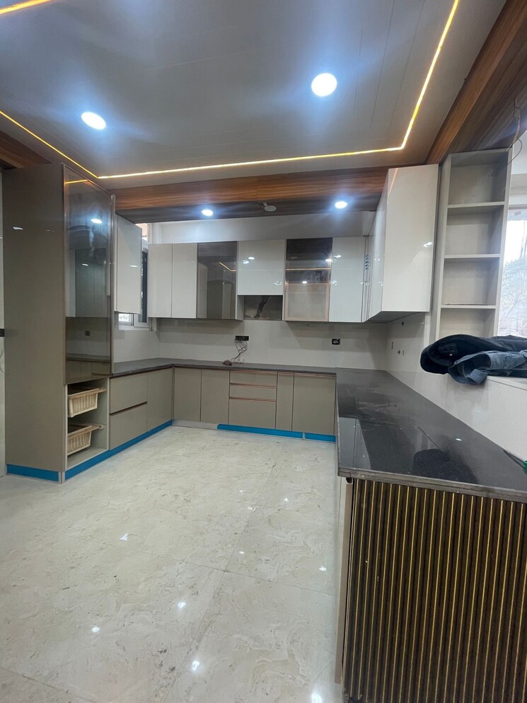 Kitchen, sector 104 2 Bedroom 1050 Sq.Ft. Builder Floor In Sector 104 Noida 8057778