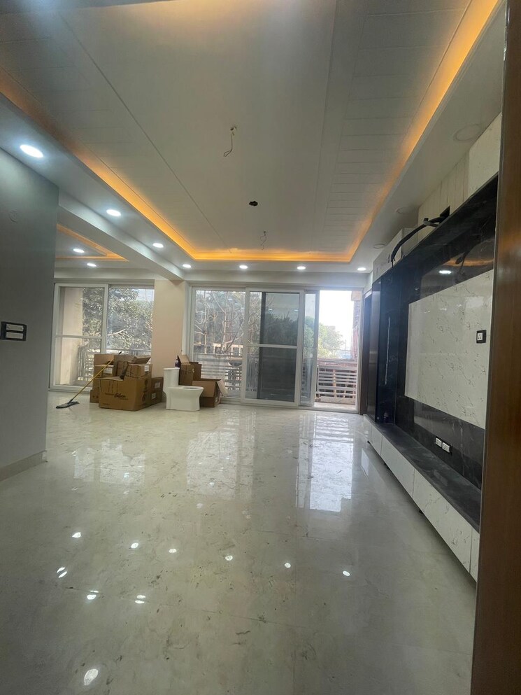 Living Room, sector 104 2 Bedroom 1050 Sq.Ft. Builder Floor In Sector 104 Noida 8057778