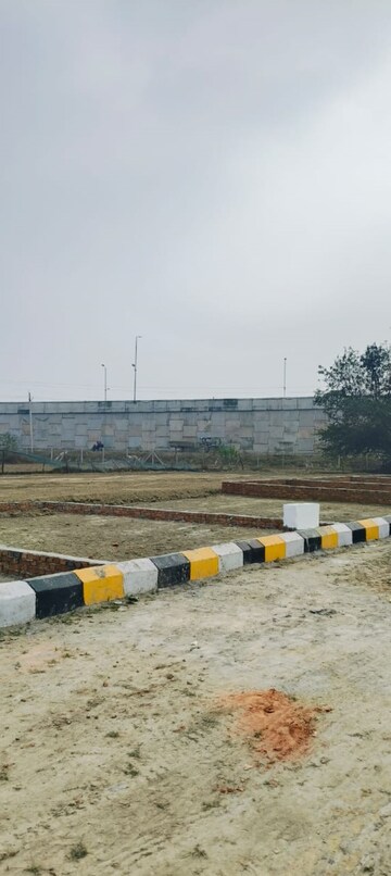  Plot For Sale in Kisan Path