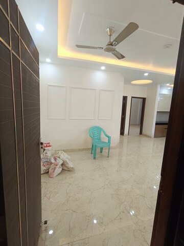 Room in 2 BHK Builder Floor at Malviya Nagar – for Rent