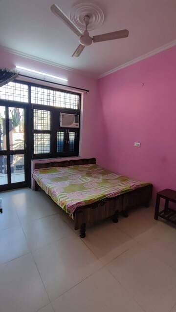 Bedroom in 2 BHK Builder Floor at Urban Green, Sector 39 – for Rent