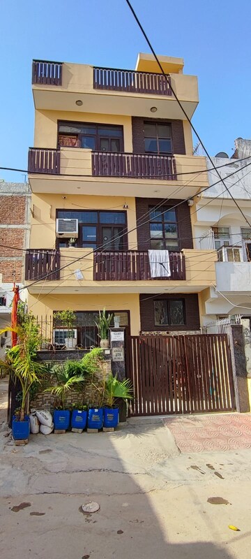 2 BHK Builder Floor – Exterior View View at Urban Green, Sector 39 - for Rent