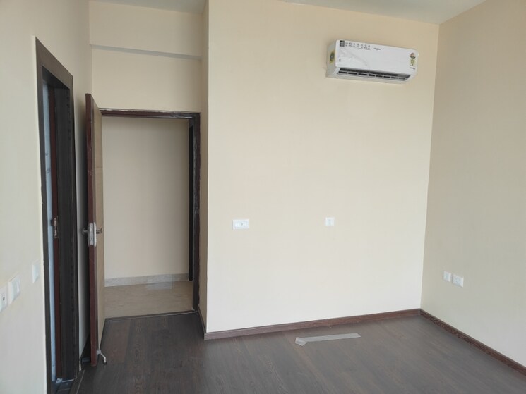 Room, paras-dews 2 Bedroom 1385 Sq.Ft. Apartment In Sector 106 Gurgaon 8057941