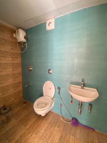 Attached Bathroom in 2 BHK Apartment at Lodha Crown Quality Homes Dombivli, Dombivli East – for Rent