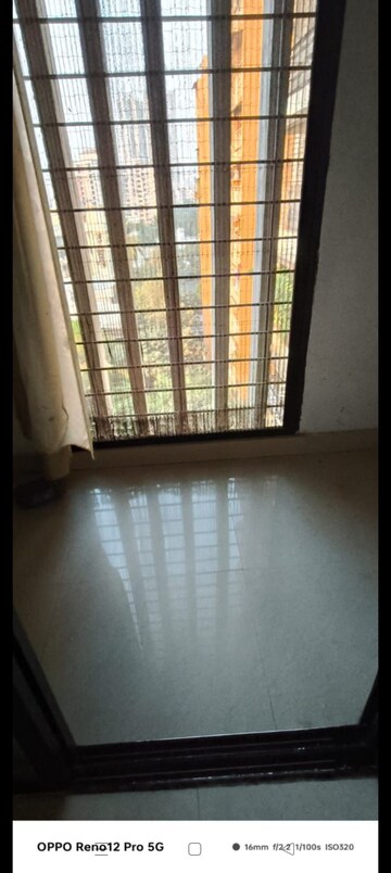 Room in 1 BHK Apartment at Liberty Garden, Malad West – for Rent