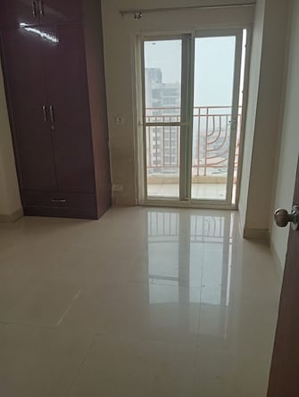 2 BHK Apartment For Rent in Mahagun Moderne Sector 78 Noida  8057986