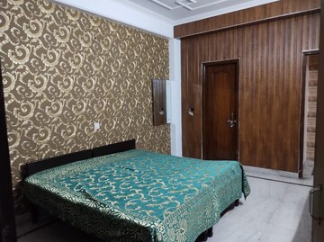 3 BHK Builder Floor For Rent in Sector 46