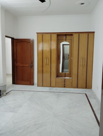 2 BHK Builder Floor For Rent in Sector 16 Faridabad  8057987