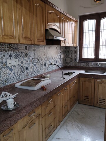 Kitchen in 2 BHK Builder Floor at Sector 16 – for Rent