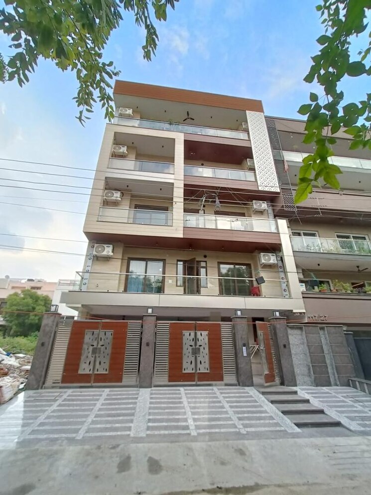 Exterior View, super-mart-1 4 Bedroom 2500 Sq.Ft. Builder Floor In Sector 27 Gurgaon 8058003