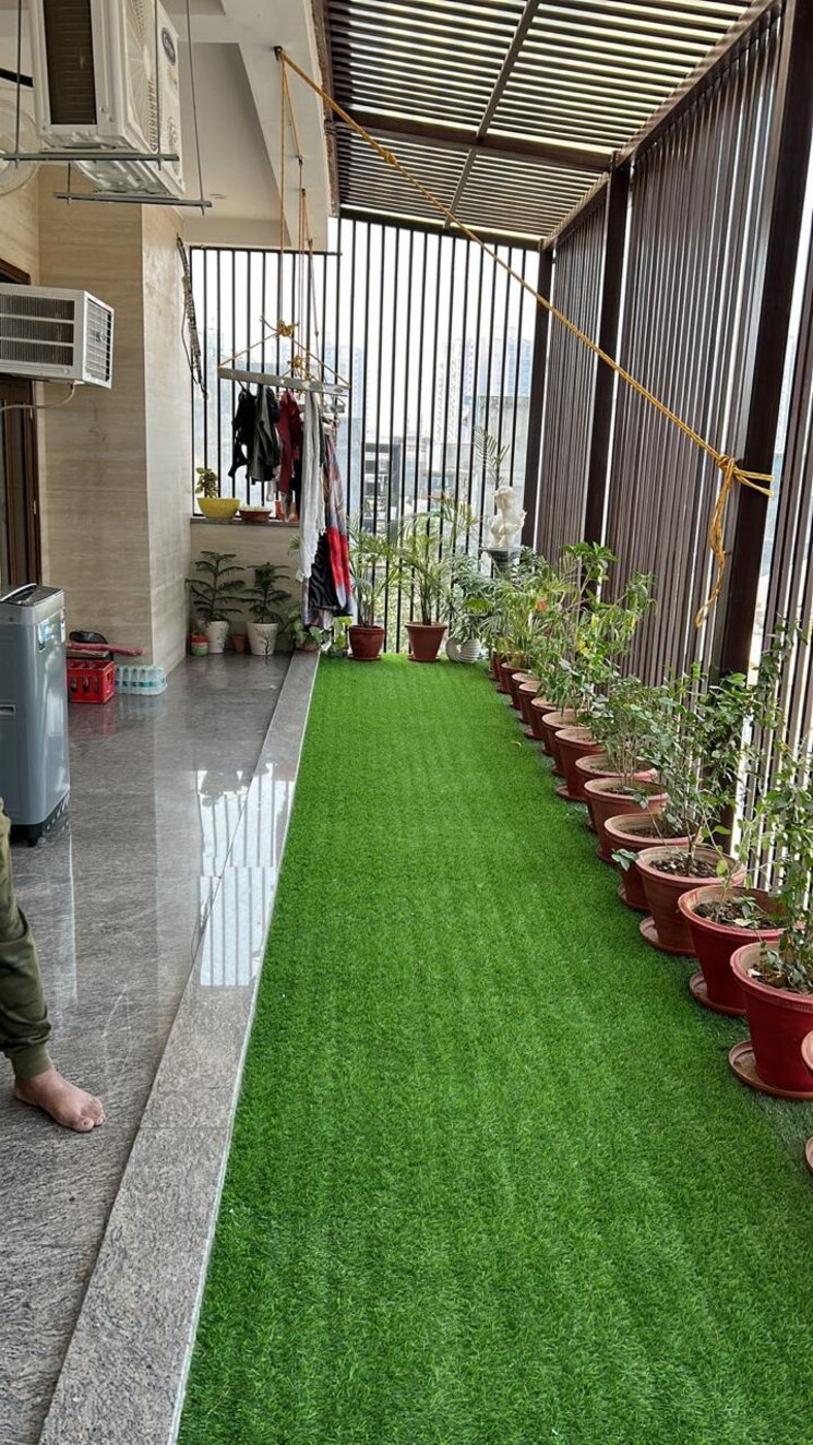 Balcony, super-mart-1 4 Bedroom 2500 Sq.Ft. Builder Floor In Sector 27 Gurgaon 8058003