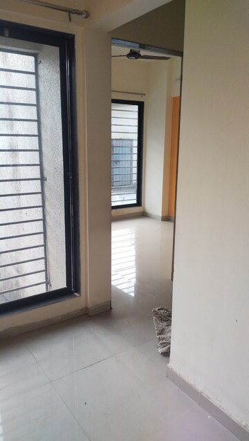 Room in 1 BHK Apartment at Naigaon East – for Rent