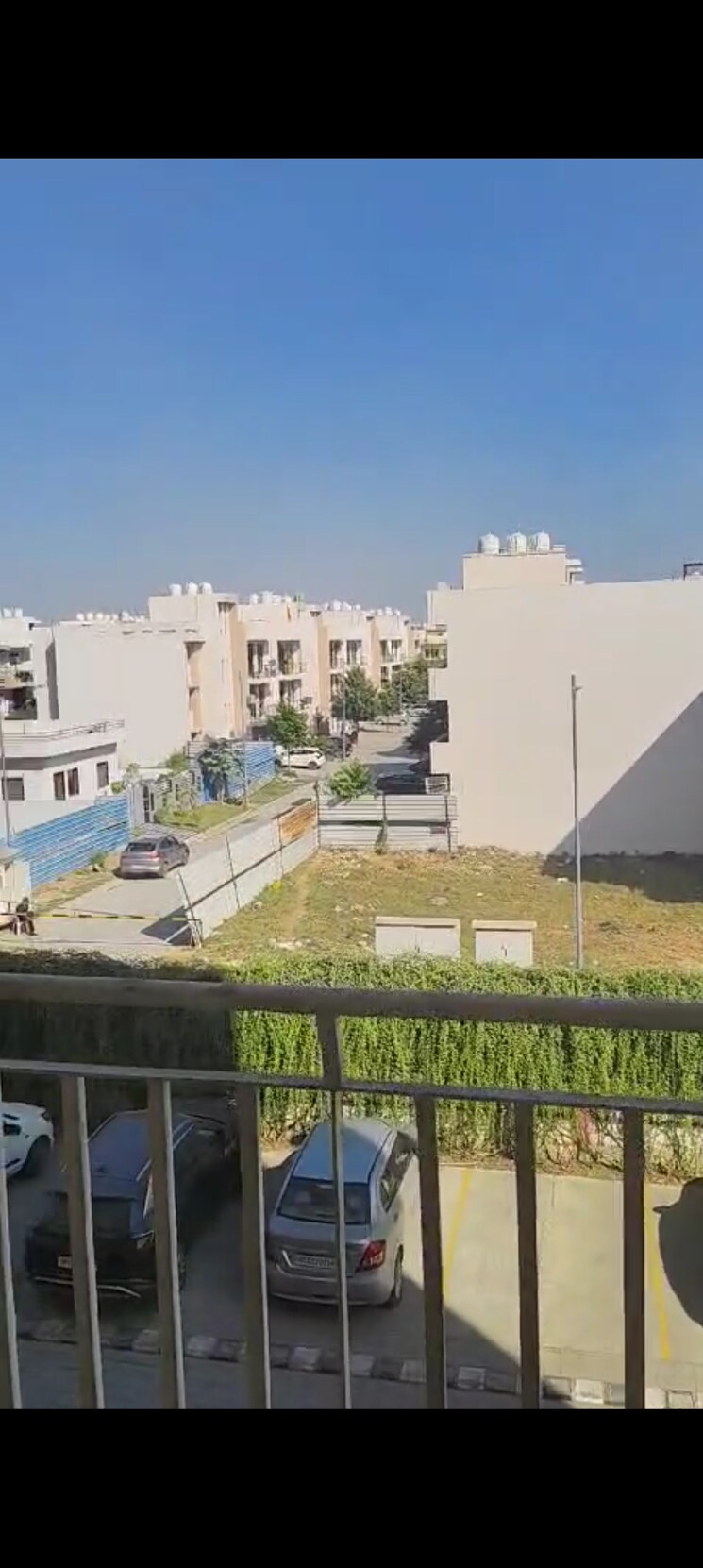 Balcony, wave-dream-homes 2 Bedroom 840 Sq.Ft. Apartment In Wave City Ghaziabad 8058061