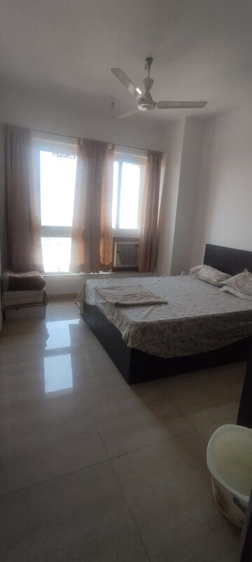 Bedroom in 2 BHK Apartment at Chembur – for Rent